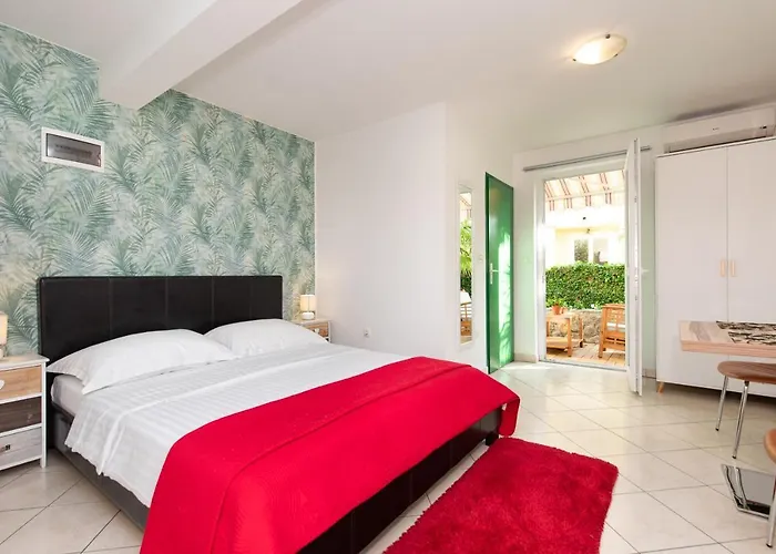 Kosic Studio Cosy & Perfect For Two